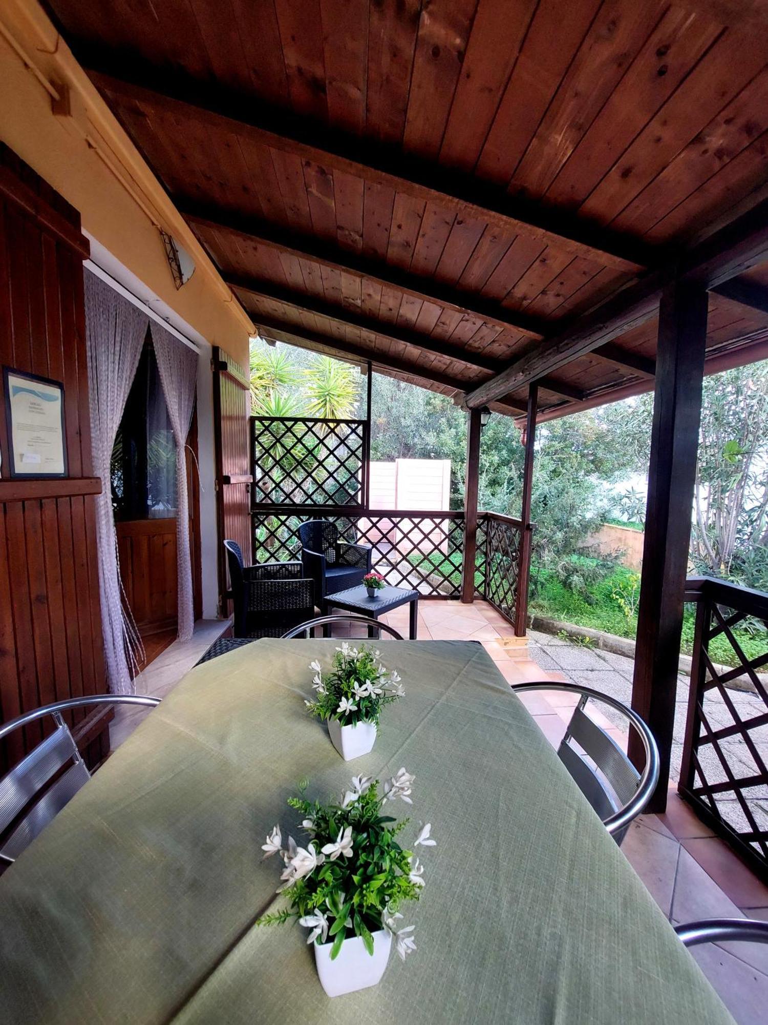 Melisenda Tertenìa Exterior foto